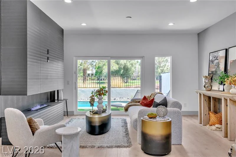 2861 QUEENS COURTYARD, Las Vegas, NV 89109