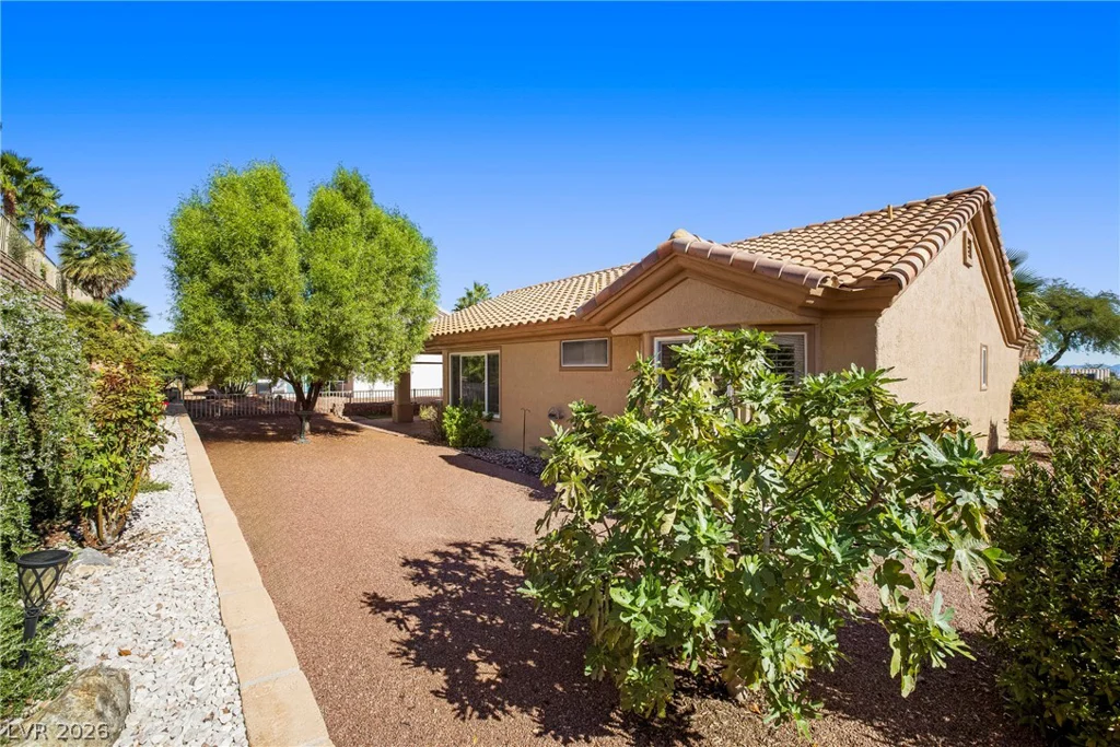 3021 Treesdale, Las Vegas, NV 89134