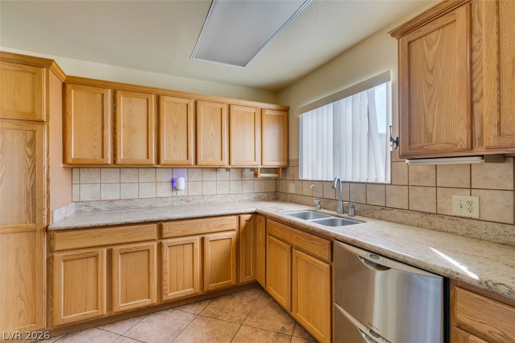 2117 Las Flores, Las Vegas, NV 89102