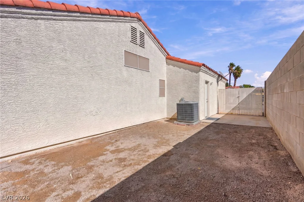 4219 Famoso, North Las Vegas, NV 89032