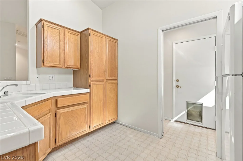 4219 Famoso, North Las Vegas, NV 89032