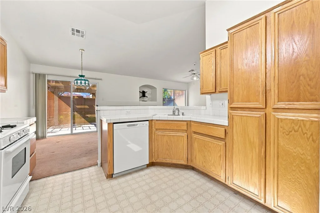 4219 Famoso, North Las Vegas, NV 89032