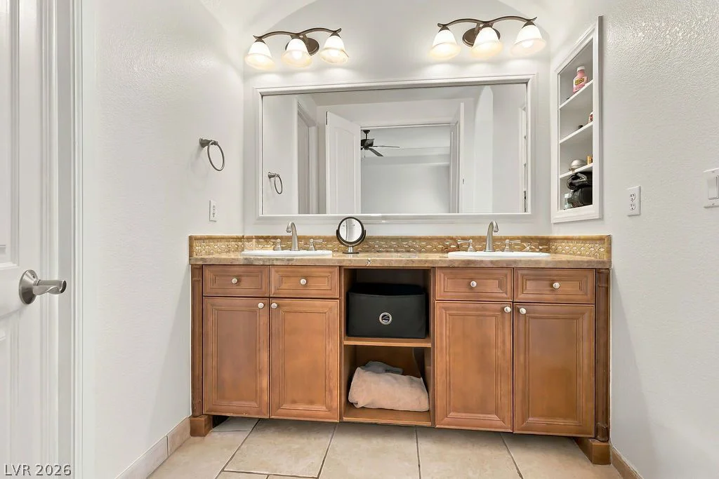 18 Via Visione, Henderson, NV 89011