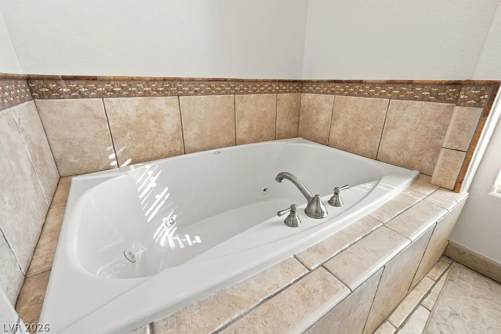 18 Via Visione, Henderson, NV 89011
