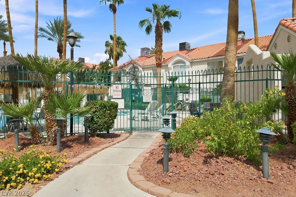 5248 Sunny Beach, Las Vegas, NV 89118