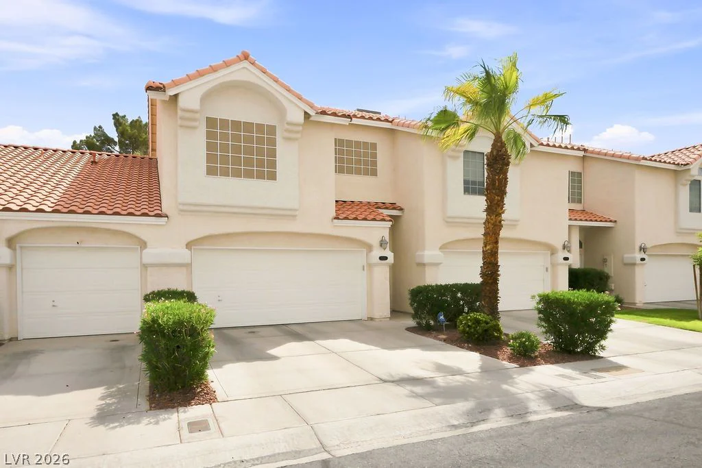 5248 Sunny Beach, Las Vegas, NV 89118