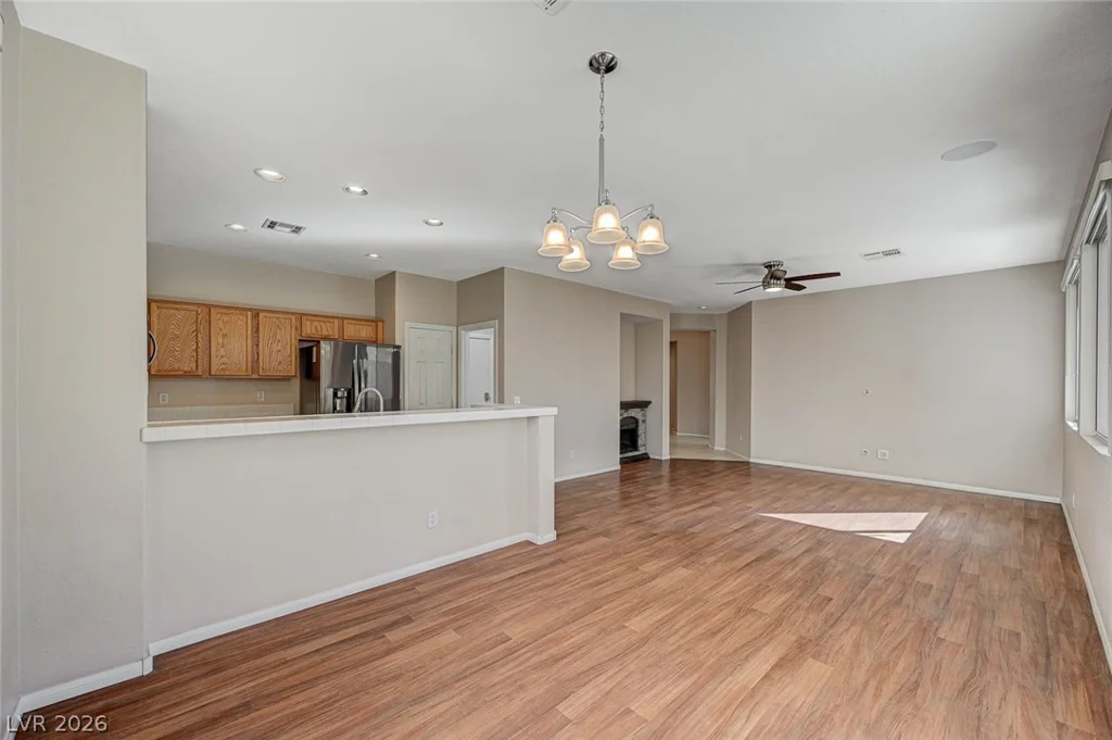 7905 Sagebrush Bend, Las Vegas, NV 89113