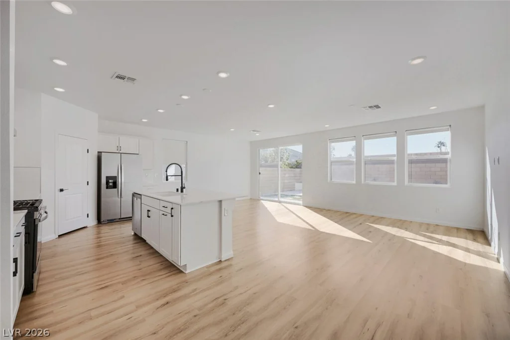 4145 Silver Torch, Las Vegas, NV 89141