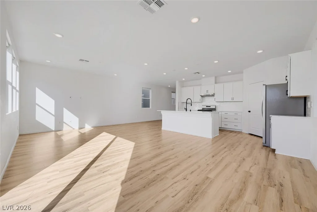 4145 Silver Torch, Las Vegas, NV 89141