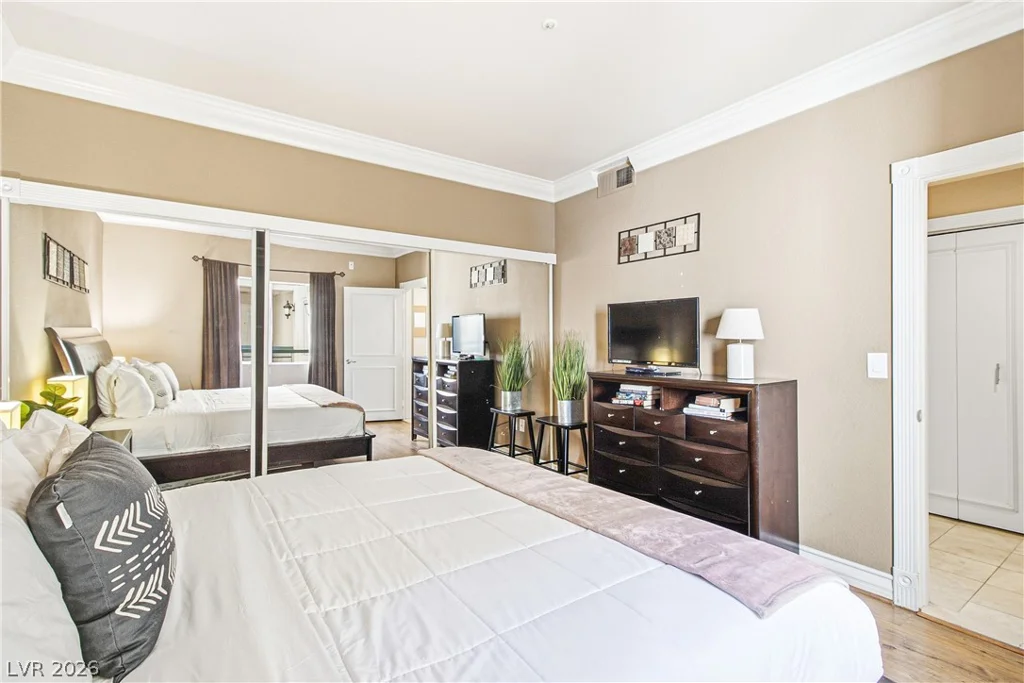210 Flamingo, Las Vegas, NV 89169