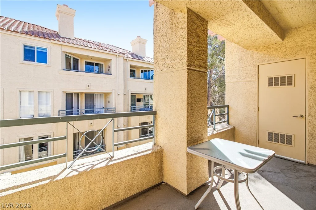 210 Flamingo, Las Vegas, NV 89169