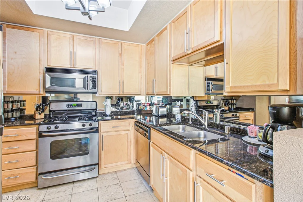 210 Flamingo, Las Vegas, NV 89169