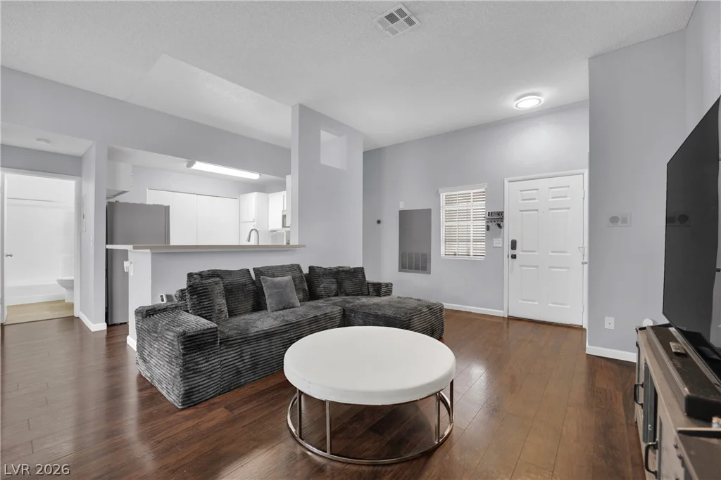 3150 Soft Breezes, Las Vegas, NV 89128
