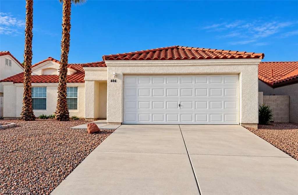 606 Heartland Point, North Las Vegas, NV 89032