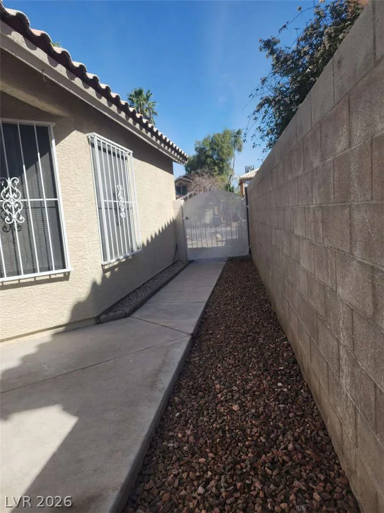 5225 Silverheart, Las Vegas, NV 89142