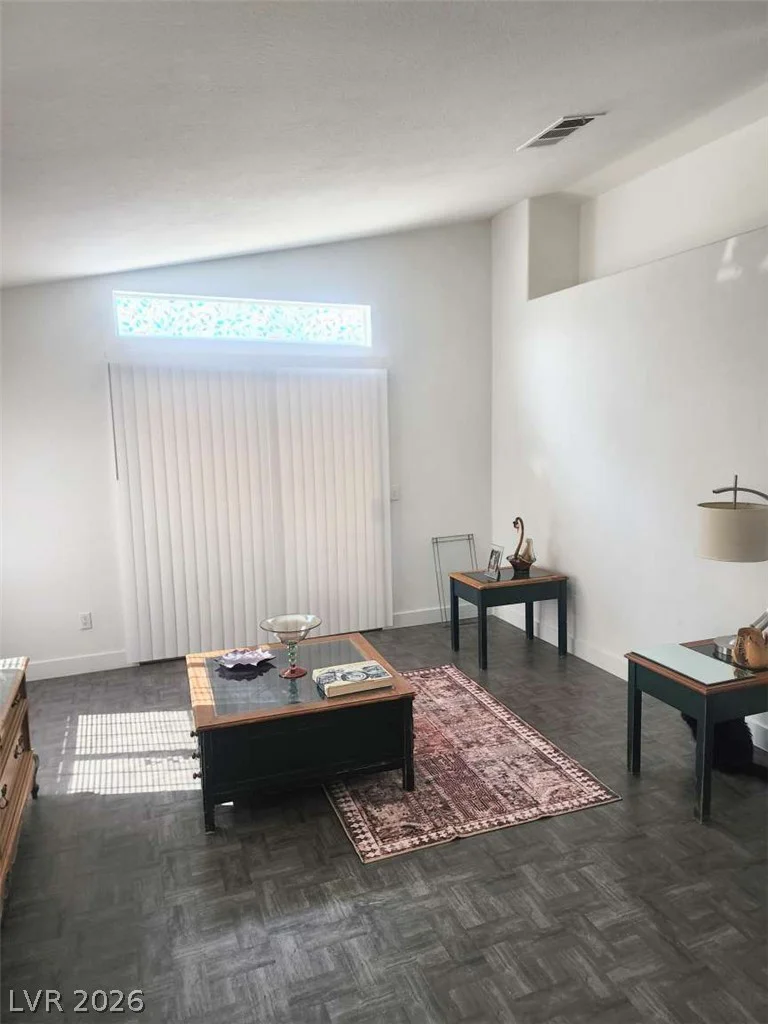 5225 Silverheart, Las Vegas, NV 89142