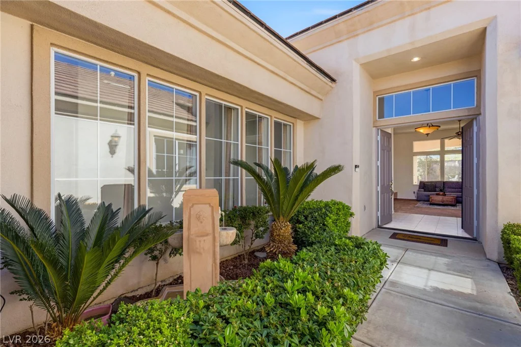 1009 Sir James Bridge, Las Vegas, NV 89145