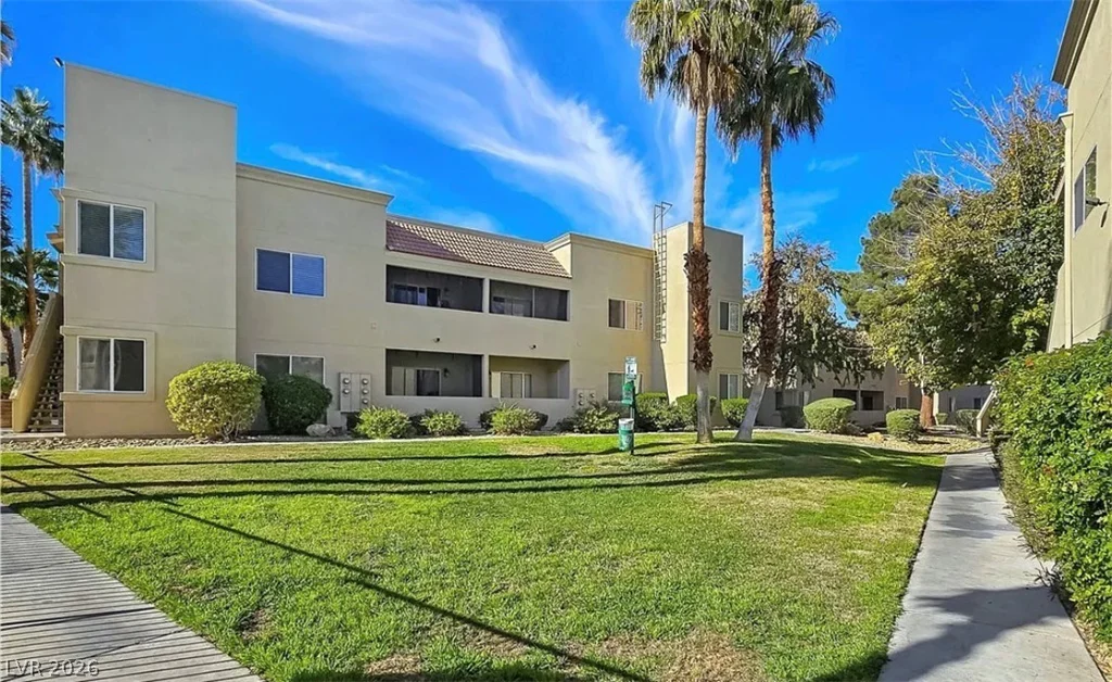 1804 Decatur, Las Vegas, NV 89108