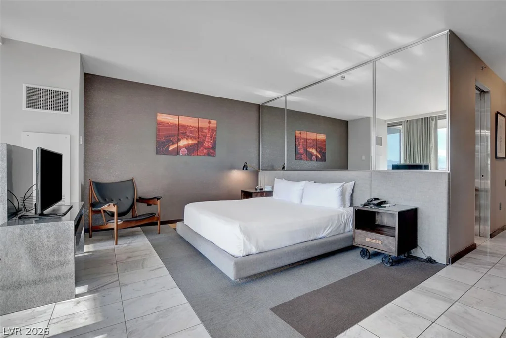 4381 Flamingo, Las Vegas, NV 89103