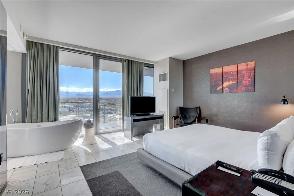 4381 Flamingo, Las Vegas, NV 89103