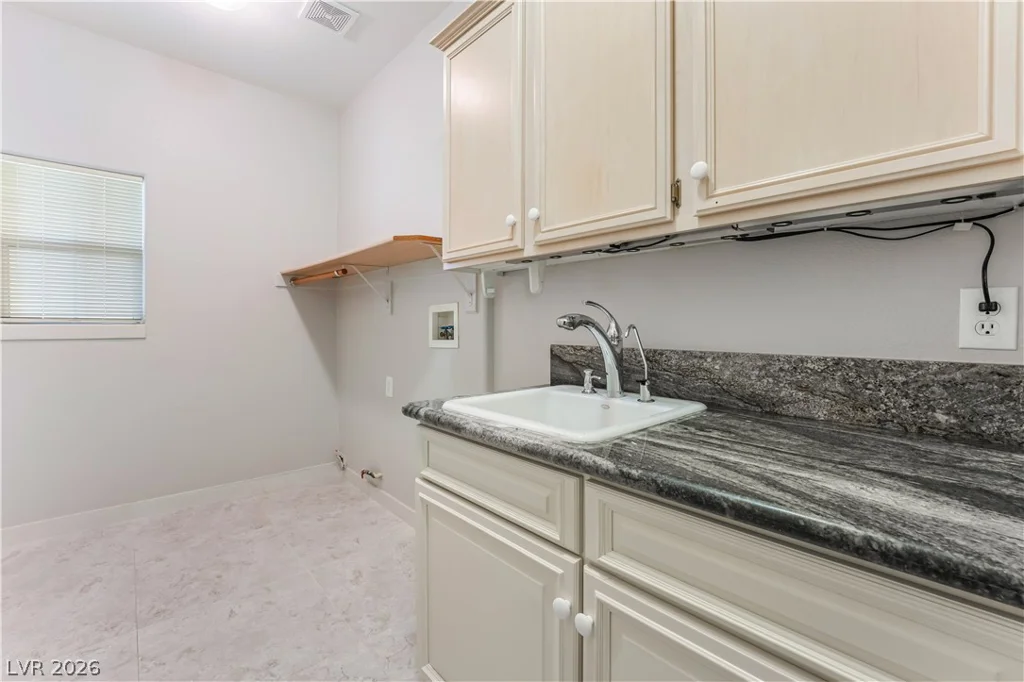 1363 Yeager, Las Vegas, NV 89123
