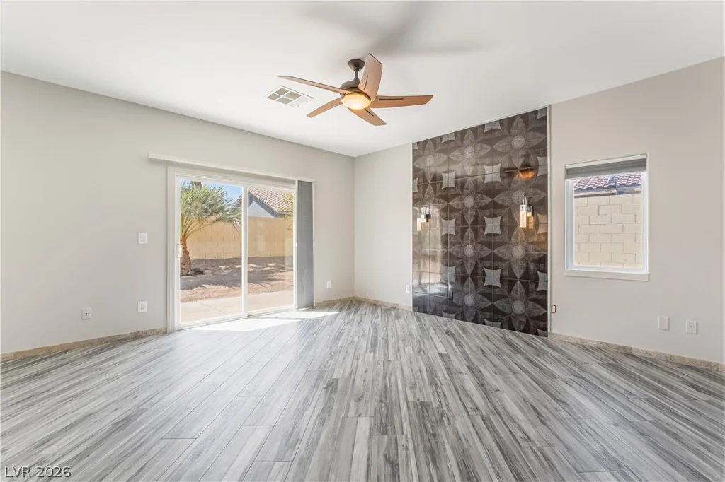 1363 Yeager, Las Vegas, NV 89123