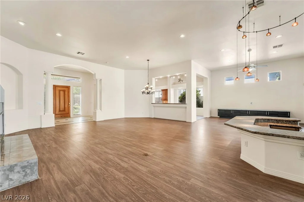 308 Cambrian Ridge, Las Vegas, NV 89144