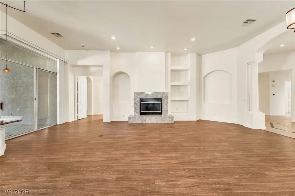 308 Cambrian Ridge, Las Vegas, NV 89144
