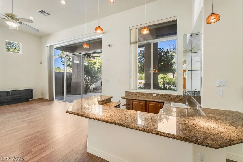 308 Cambrian Ridge, Las Vegas, NV 89144