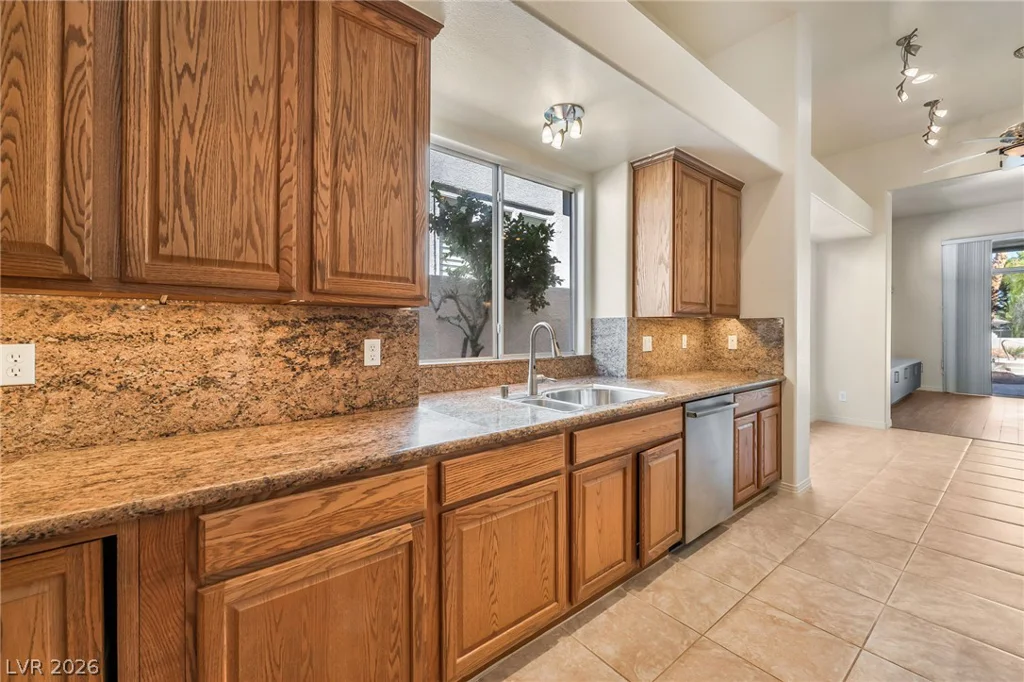 308 Cambrian Ridge, Las Vegas, NV 89144