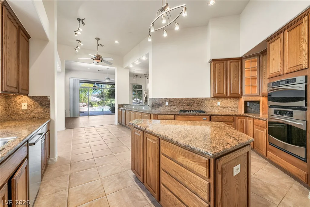 308 Cambrian Ridge, Las Vegas, NV 89144