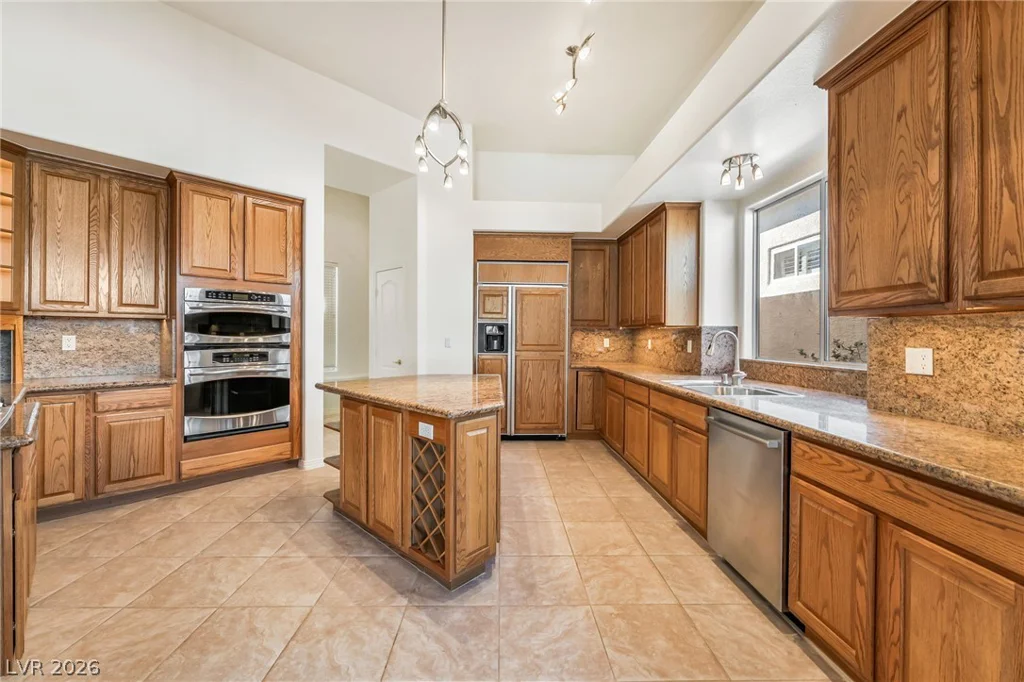 308 Cambrian Ridge, Las Vegas, NV 89144