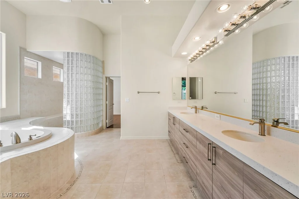308 Cambrian Ridge, Las Vegas, NV 89144