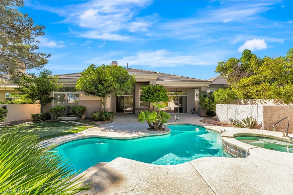 308 Cambrian Ridge, Las Vegas, NV 89144