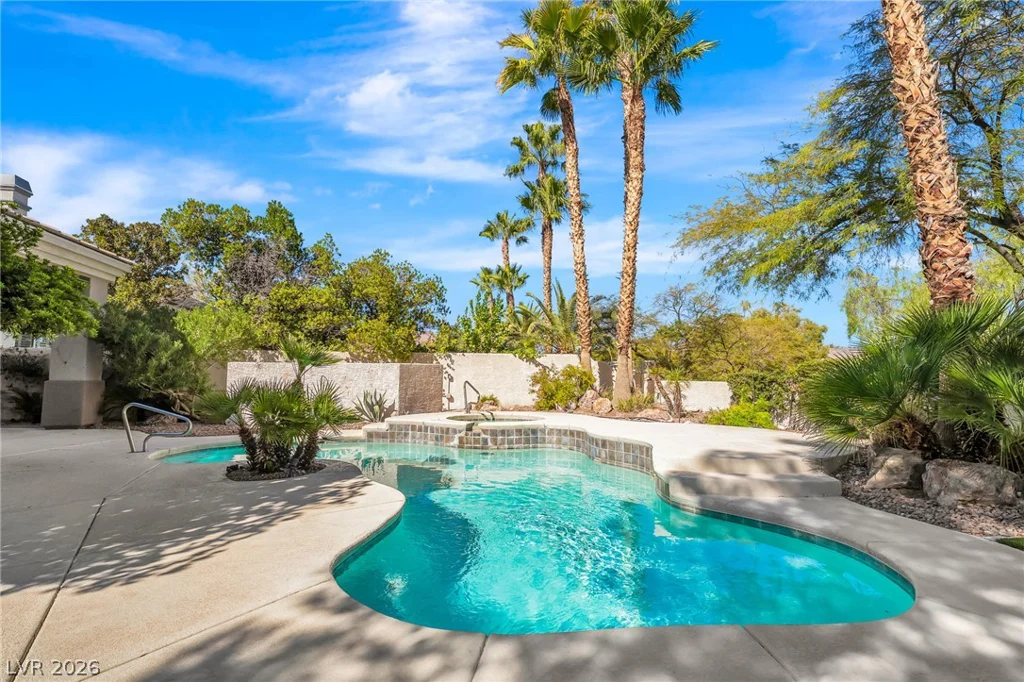 308 Cambrian Ridge, Las Vegas, NV 89144