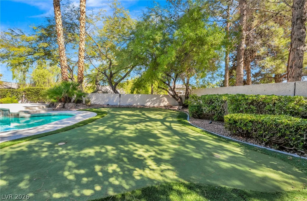 308 Cambrian Ridge, Las Vegas, NV 89144
