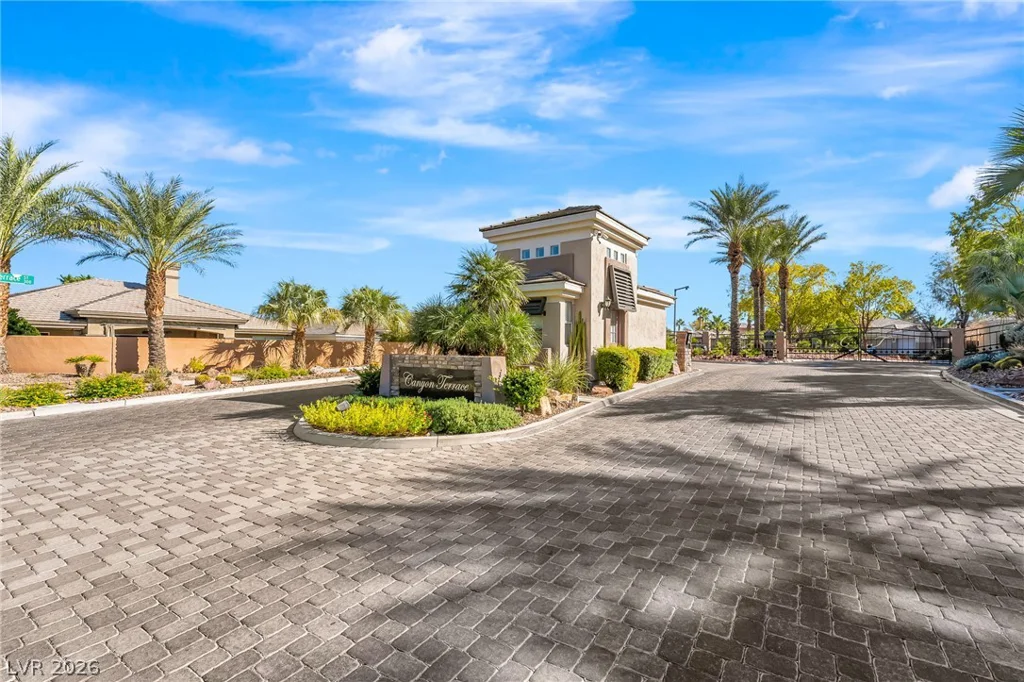 308 Cambrian Ridge, Las Vegas, NV 89144