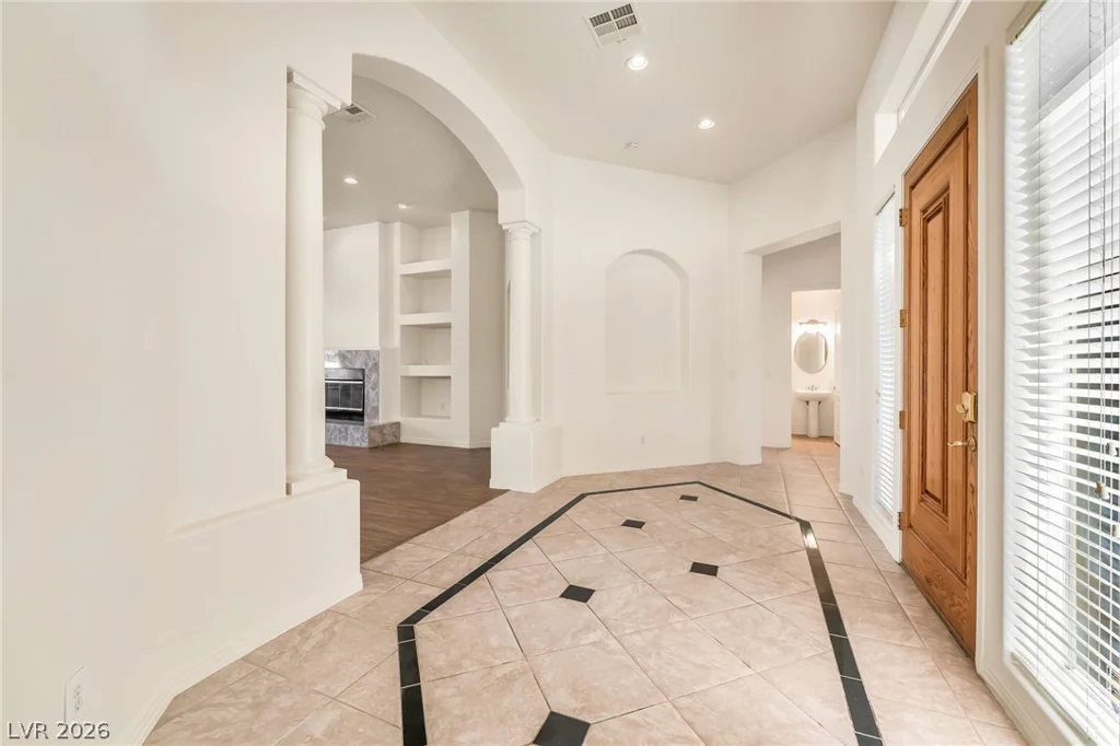 308 Cambrian Ridge, Las Vegas, NV 89144