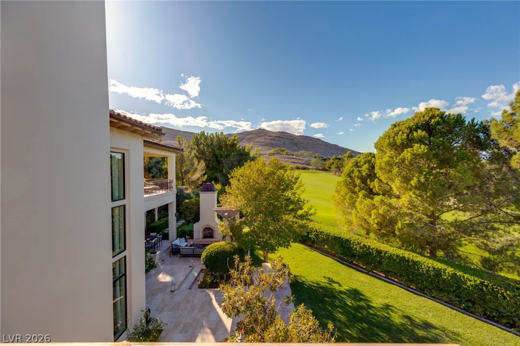 50 Olympia Hills, Las Vegas, NV 89141