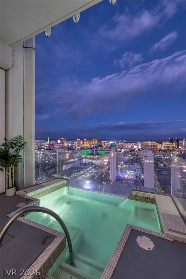 4381 Flamingo, Las Vegas, NV 89103