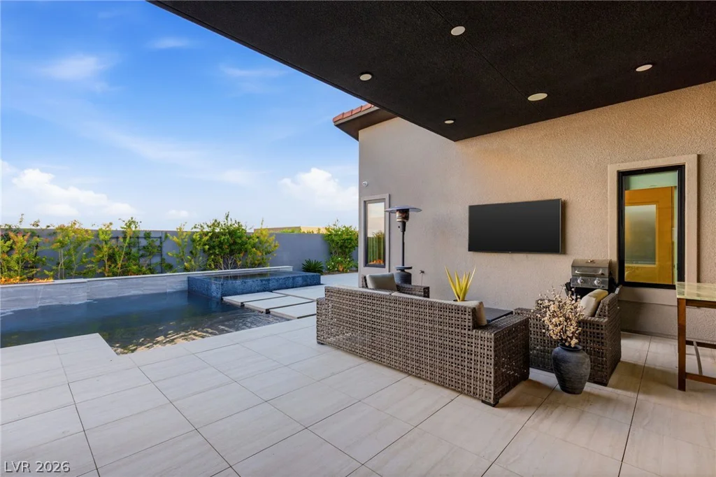 412 Cliff Terrace, Las Vegas, NV 89138