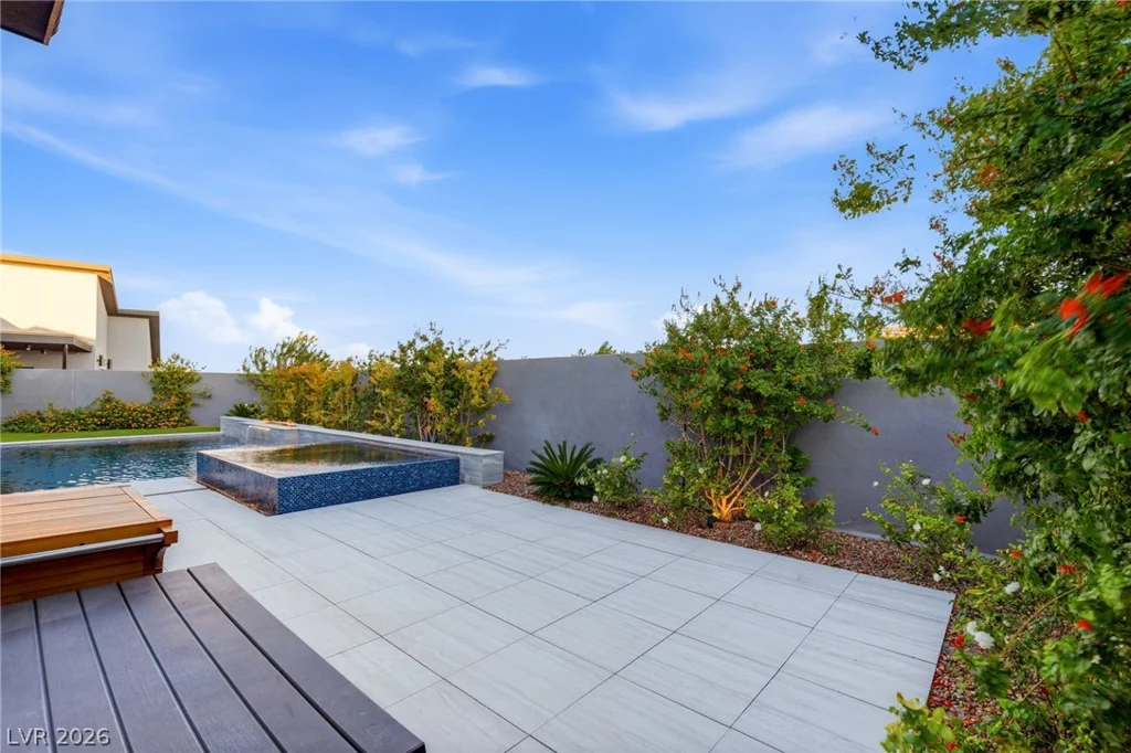 412 Cliff Terrace, Las Vegas, NV 89138