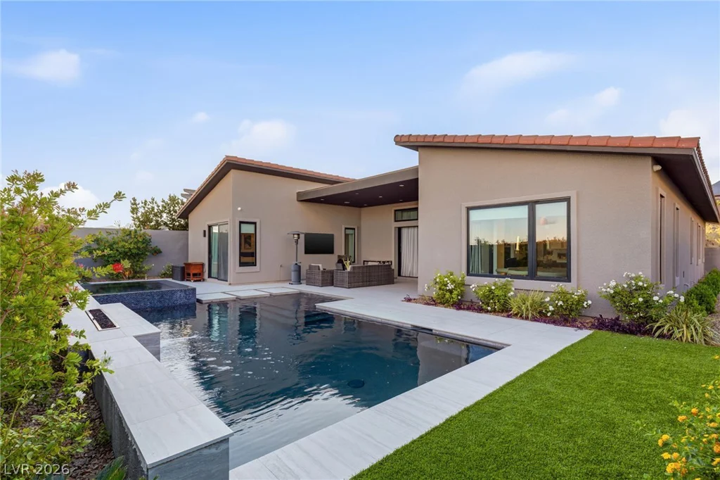 412 Cliff Terrace, Las Vegas, NV 89138