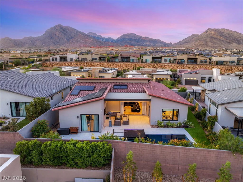 412 Cliff Terrace, Las Vegas, NV 89138