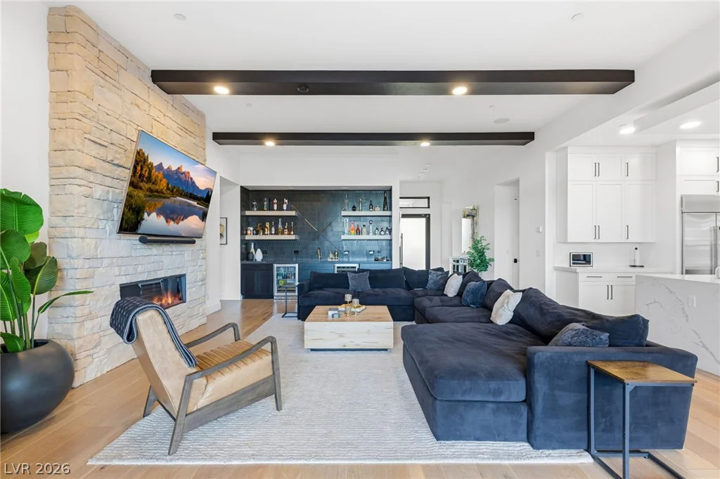 412 Cliff Terrace, Las Vegas, NV 89138