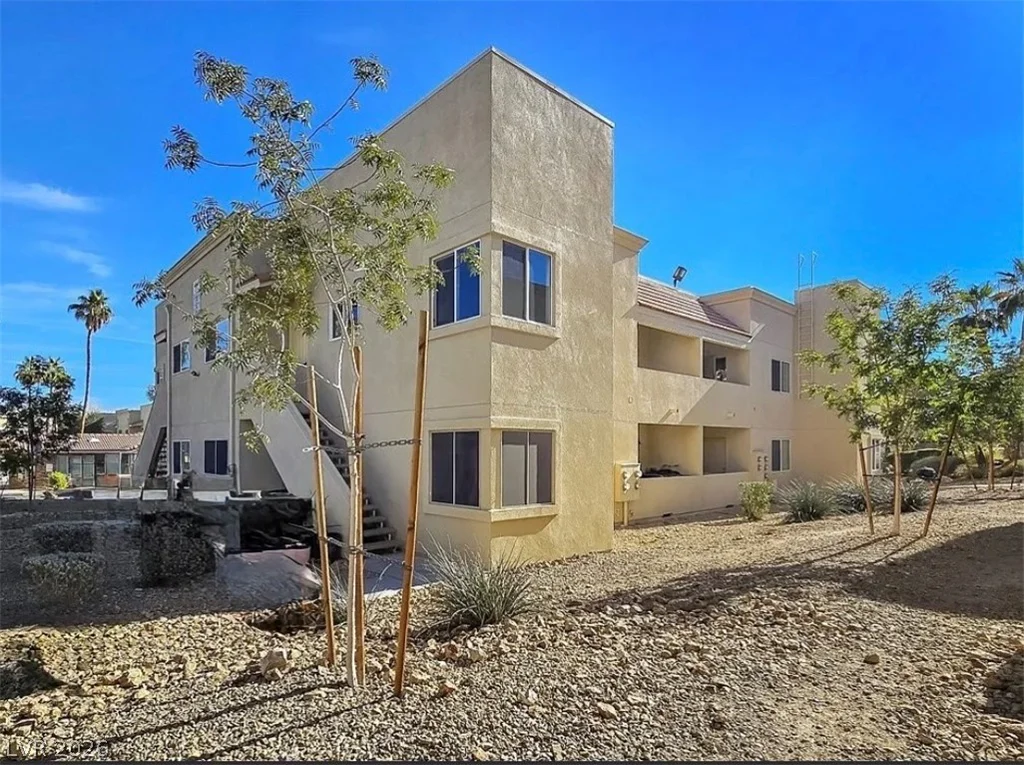 1854 Decatur, Las Vegas, NV 89108