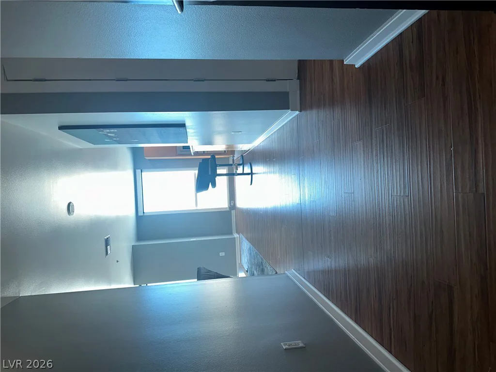 4575 Dean Martin, Las Vegas, NV 89103