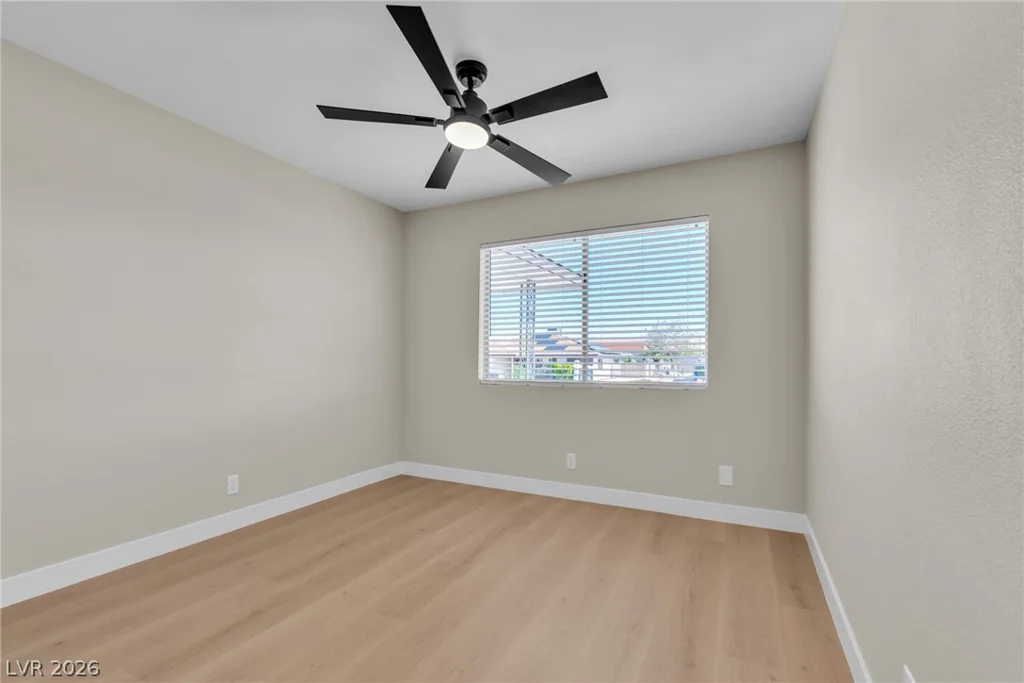 324 Lakehurst, Las Vegas, NV 89145