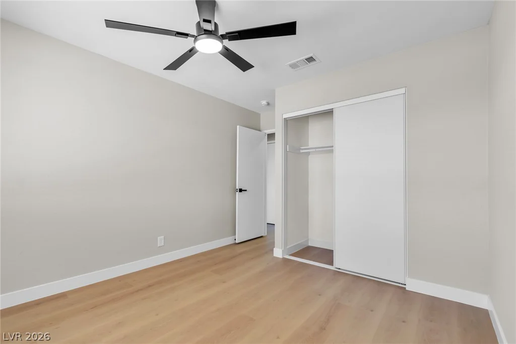 324 Lakehurst, Las Vegas, NV 89145