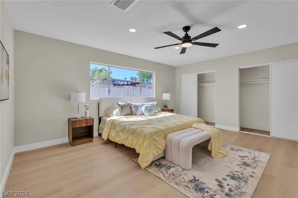 324 Lakehurst, Las Vegas, NV 89145